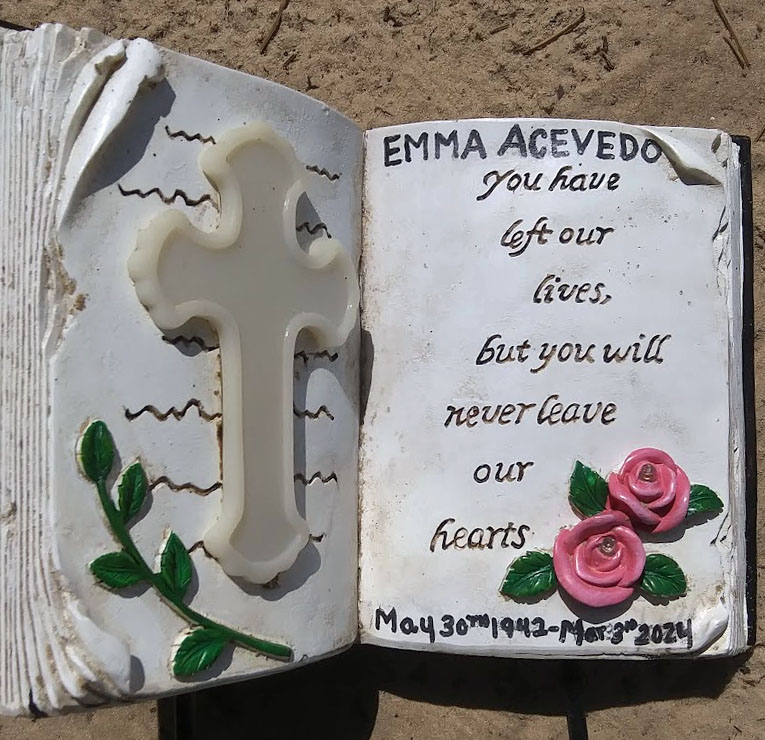 Headstone for Acevedo, Emma
